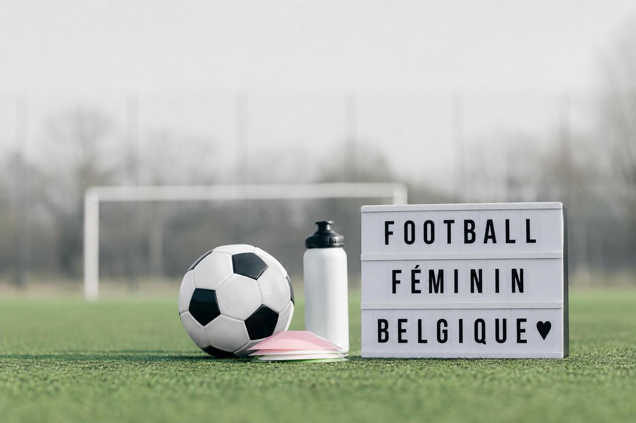 Les meilleurs stages de foot féminin pour filles en Belgique